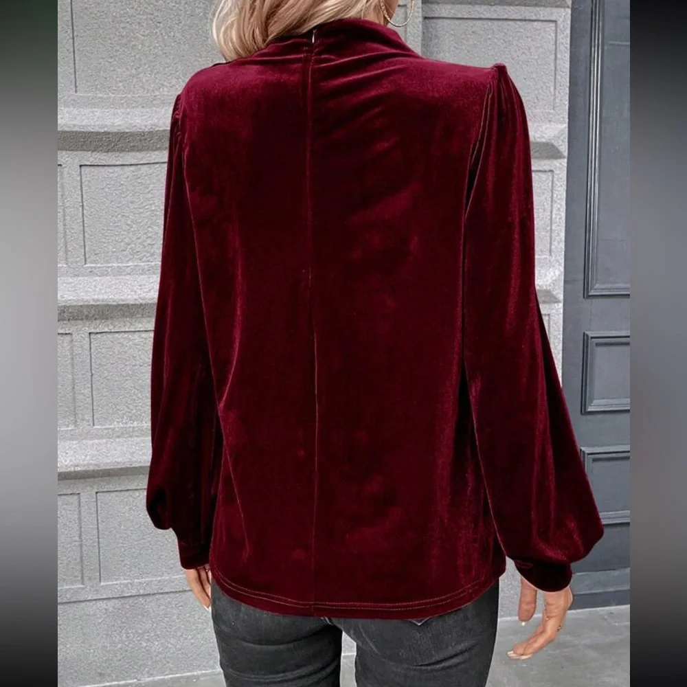 Luxe navy blue draped velvet top - Picture 7 of 16